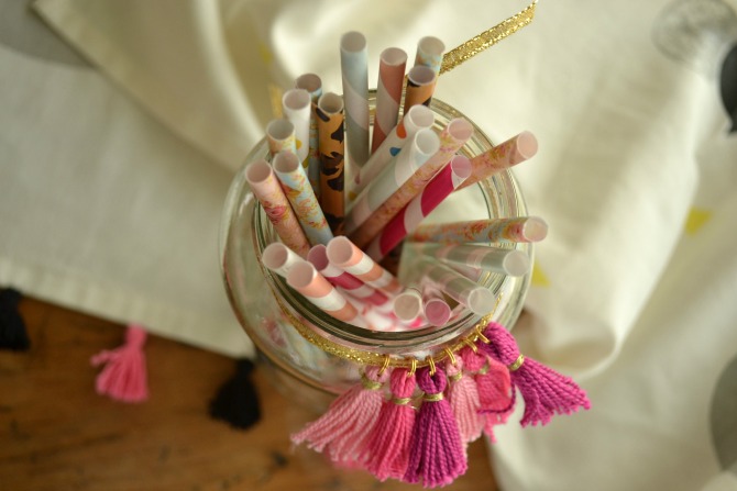 Tutorial: How to make tassels and use them to decorate